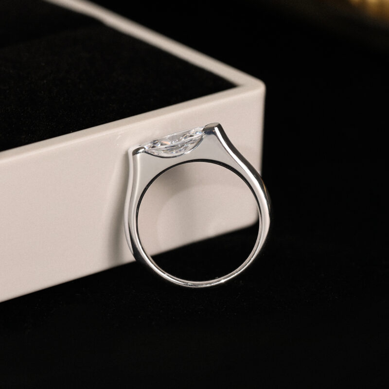 Silver Marquise-Cut Ring - Image 3