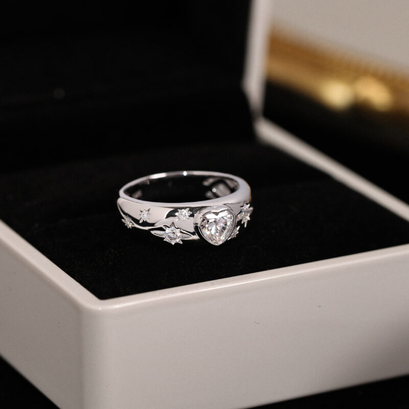 Celestial Shooting Star Moissanite Ring - Image 4